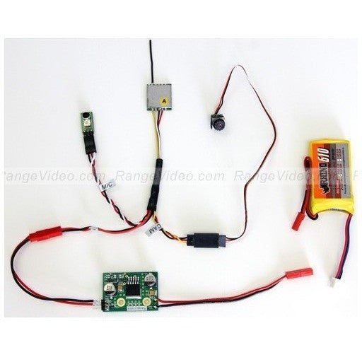 M5802 5.8GHz 200mW 3V transmitter module.