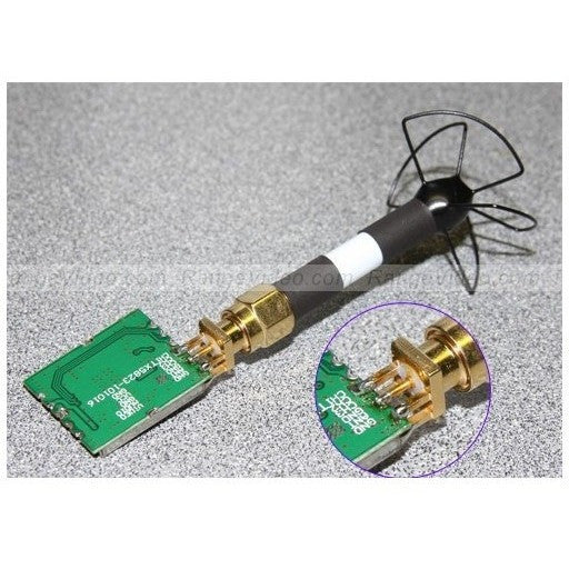M5802 5.8GHz 200mW 3V transmitter module.